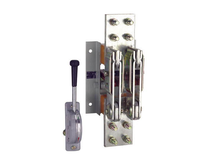 HD13、HS13系列電動(dòng)式和手動(dòng)式大電流刀開(kāi)關(guān)